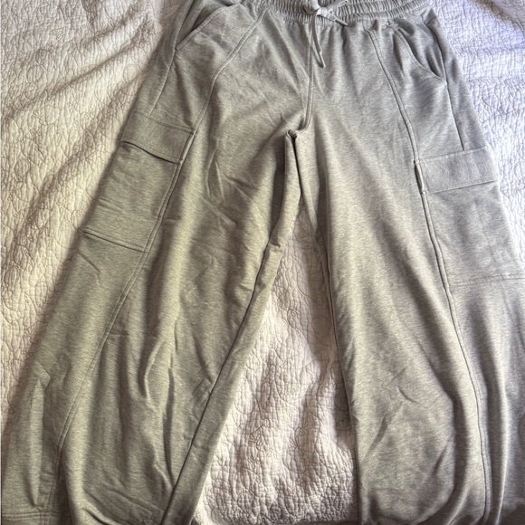 Athleta Light Gray Women's Joggers - Picture 4 of 7